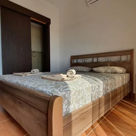 Dafni 9 * Paralimni
